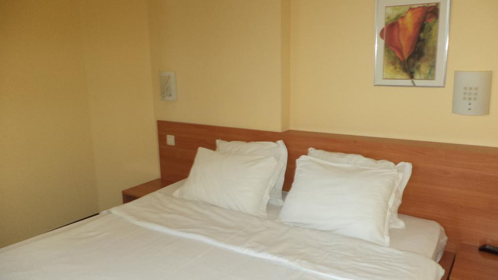 Elit Hotel 2*