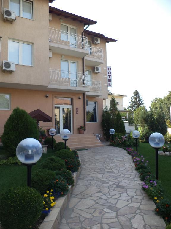 Elit Hotel 2*